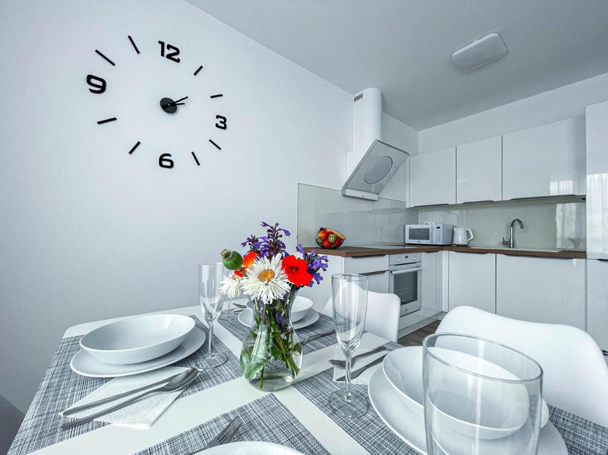 Lawis Apartments 포프라트 외부 사진
