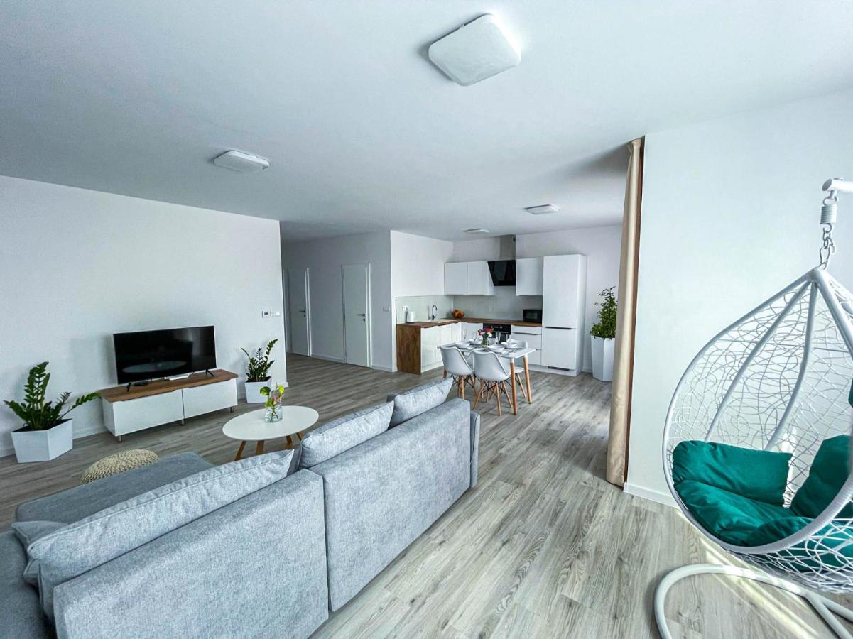 Lawis Apartments 포프라트 외부 사진